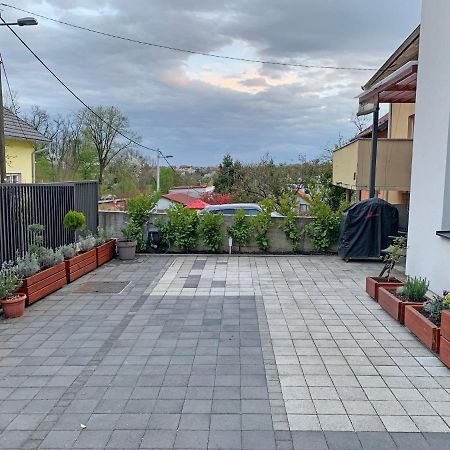Apartment Maksimir Yard Zagreb Exterior foto