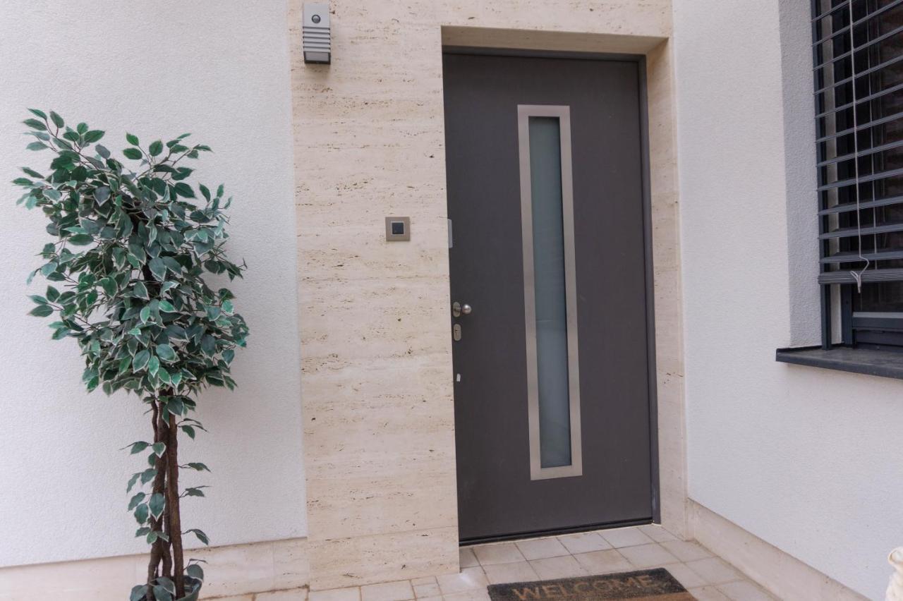 Apartment Maksimir Yard Zagreb Exterior foto